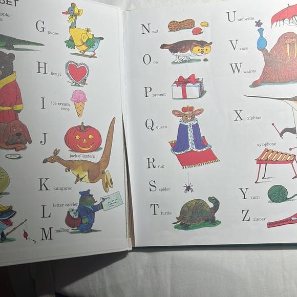 Richard Scarry’s Best Word Book Ever - Picture 3 of 5
